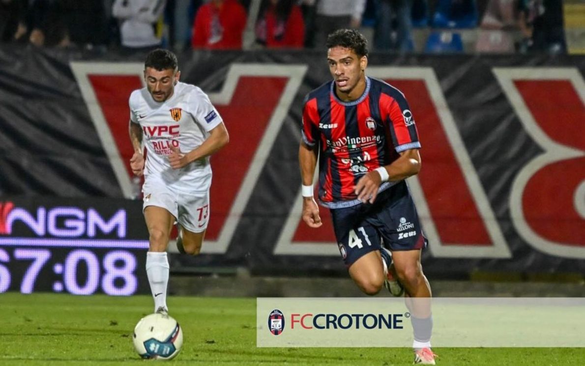 Jonathan Silva Pertinhes © Facebook / FcCrotone