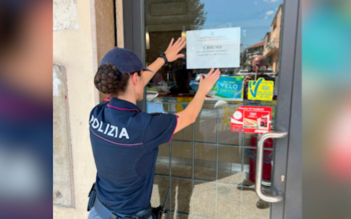 Chiuso per 30 giorni bar sede di spaccio