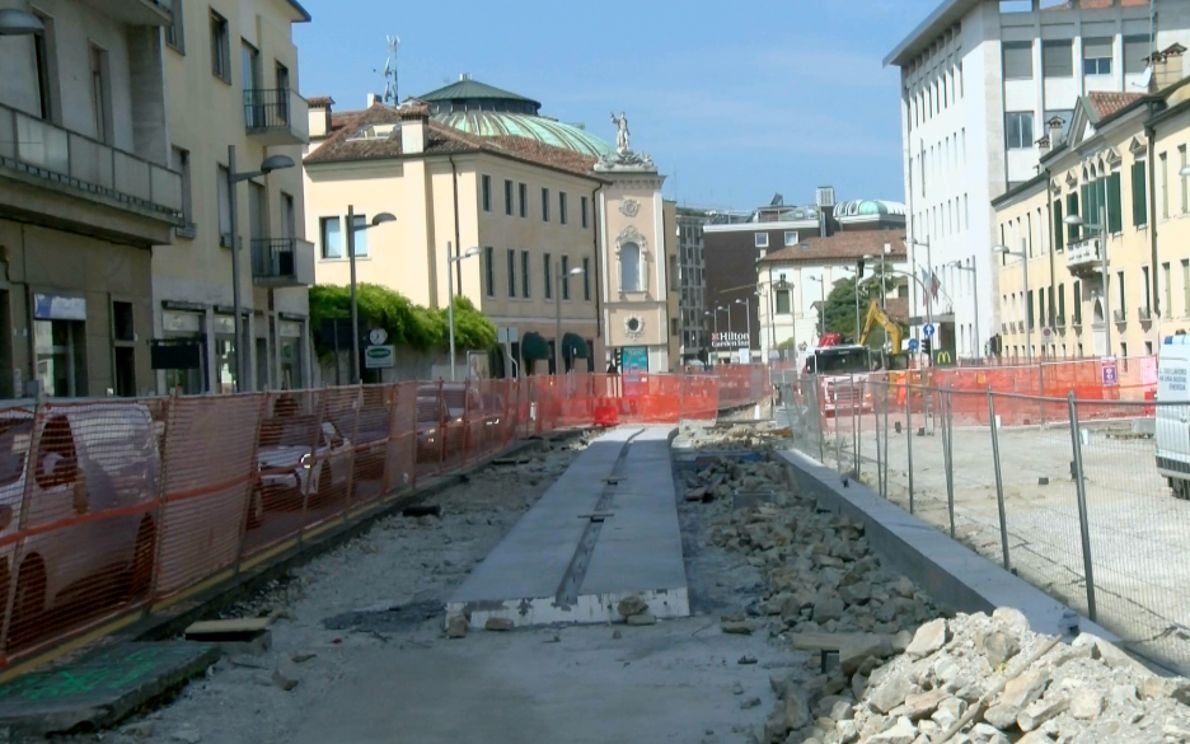 Lavori tram in Corso Milano