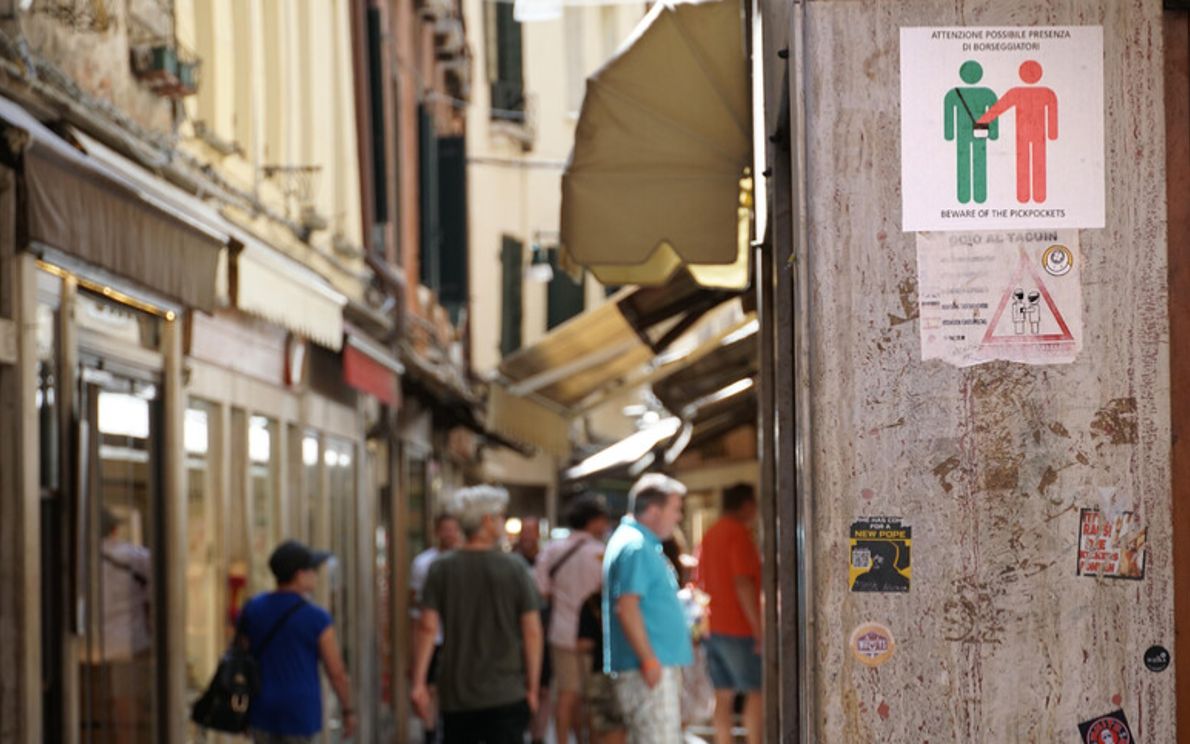 Attenzione borseggiatori a Venezia