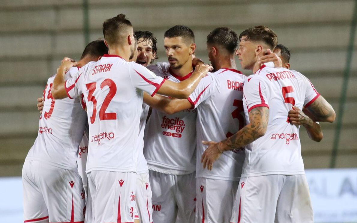 Esultanza Padova (Foto Lapresse)