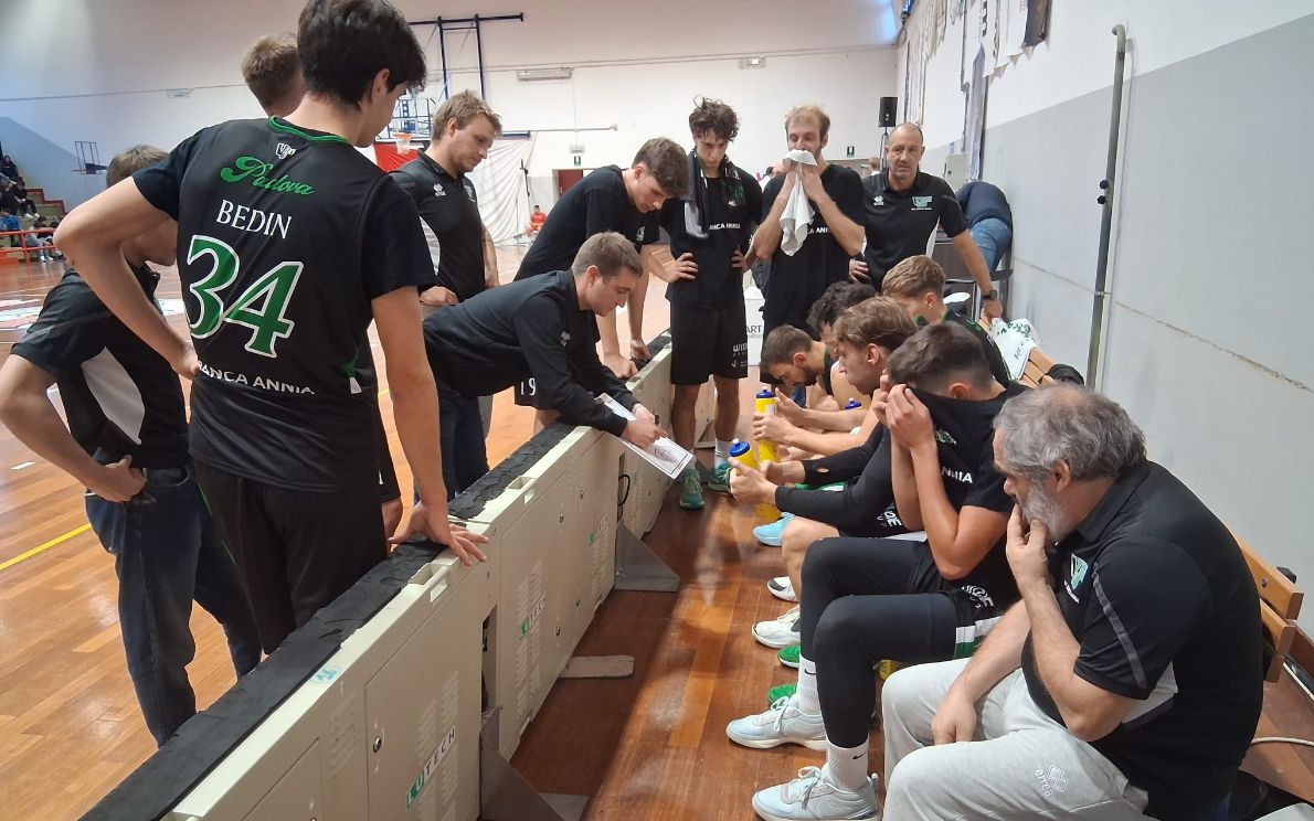 Esordio amaro della Virtus basket in campionato