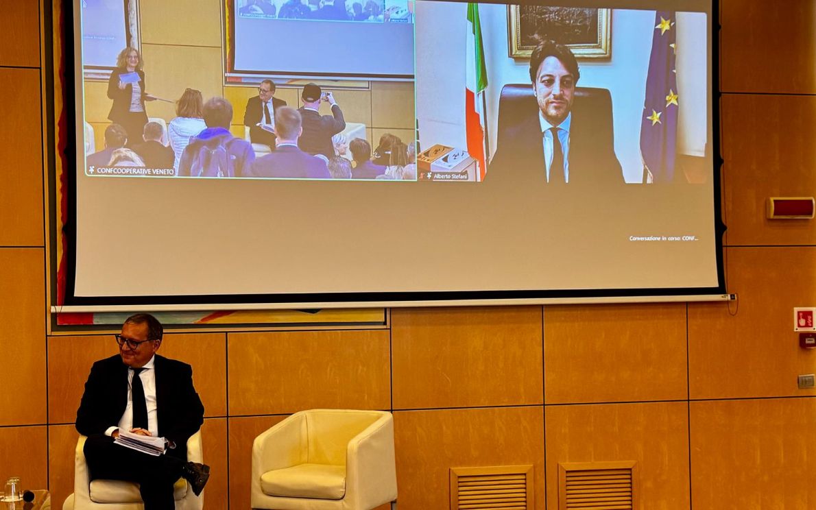 Il primo dibattito tra Stefani e Manildo