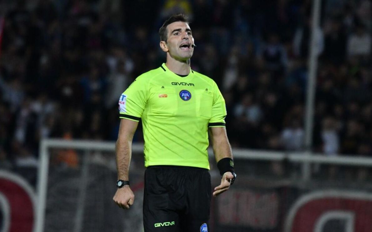 l’arbitro Allegretta
