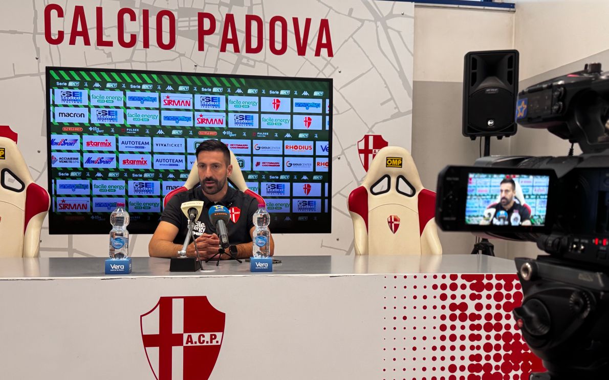 Matteo Andreoletti in conferenza stampa