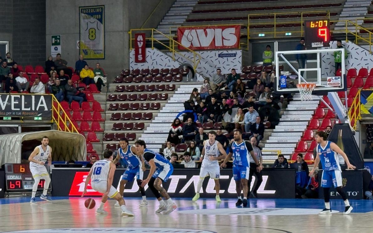 Tezenis-Ruvo di Puglia