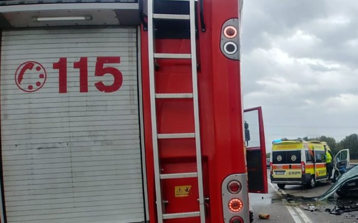 Vigili del Fuoco e ambulanza