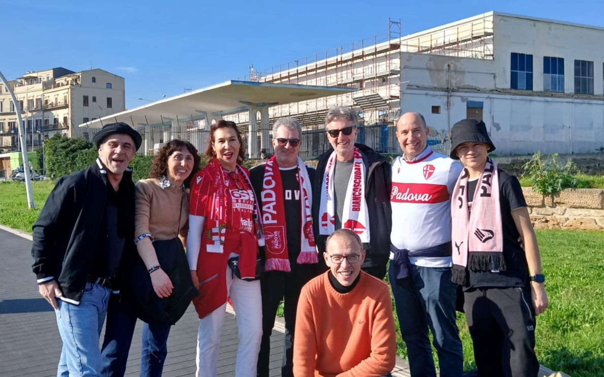 Tifosi padovani a Palermo con Peghin