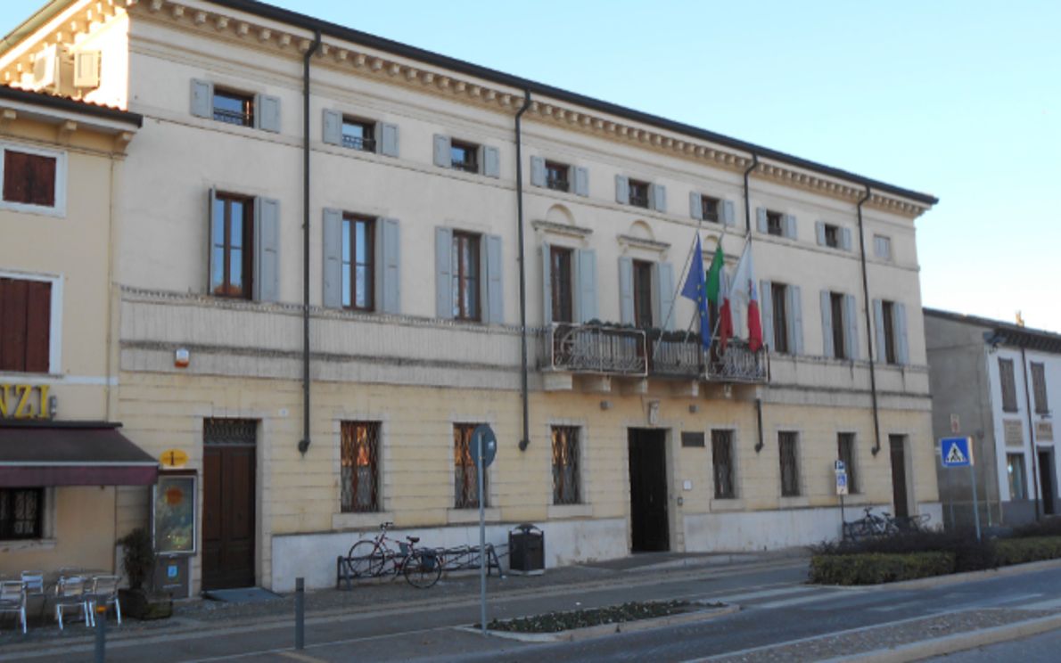 Municipio a San Giovanni Lupatoto