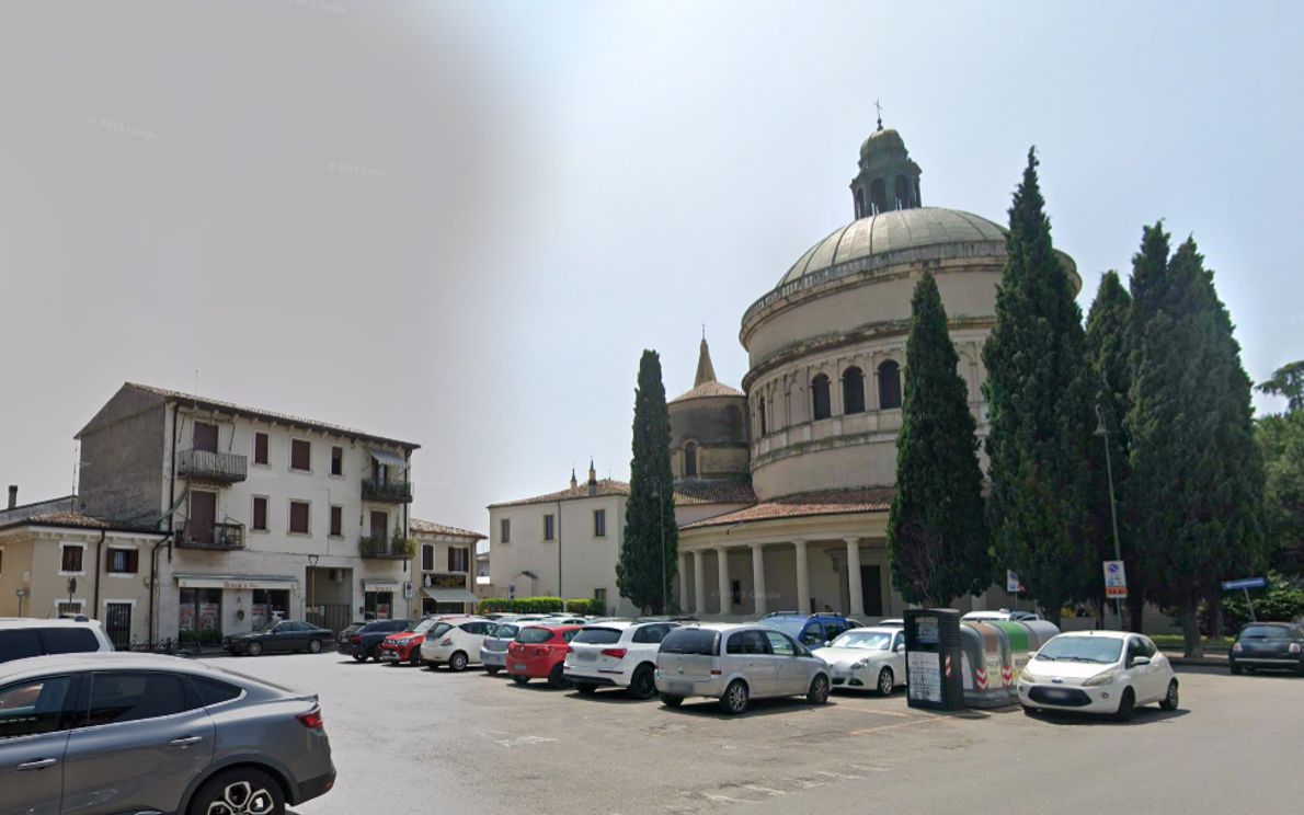 Piazza Madonna di Campagna
