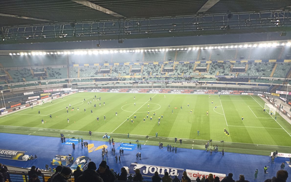 foto, Andrea Faedda, Bentegodi, notturna