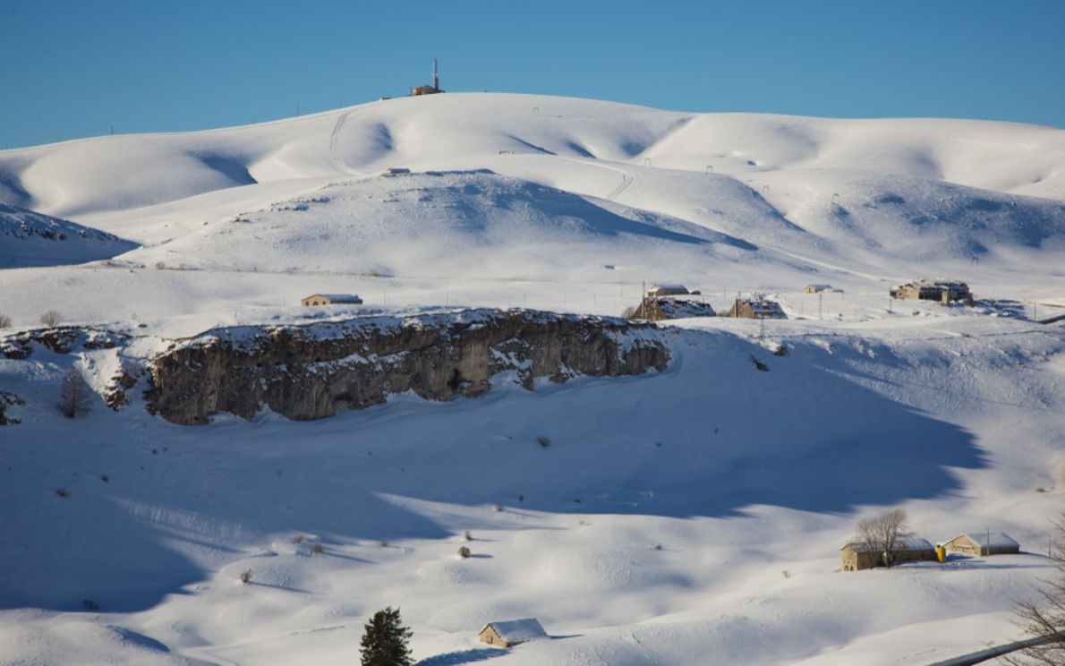 Monte Tomba innevato