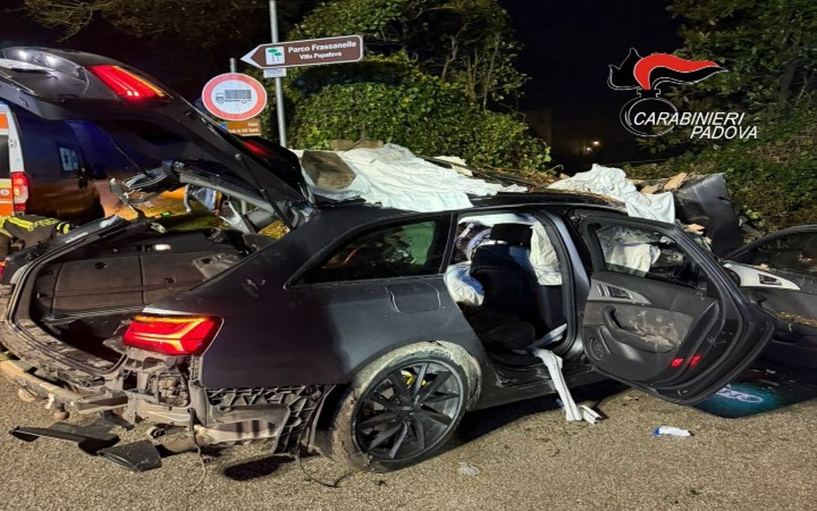 Incidente Rovolon, auto contro muro di casa