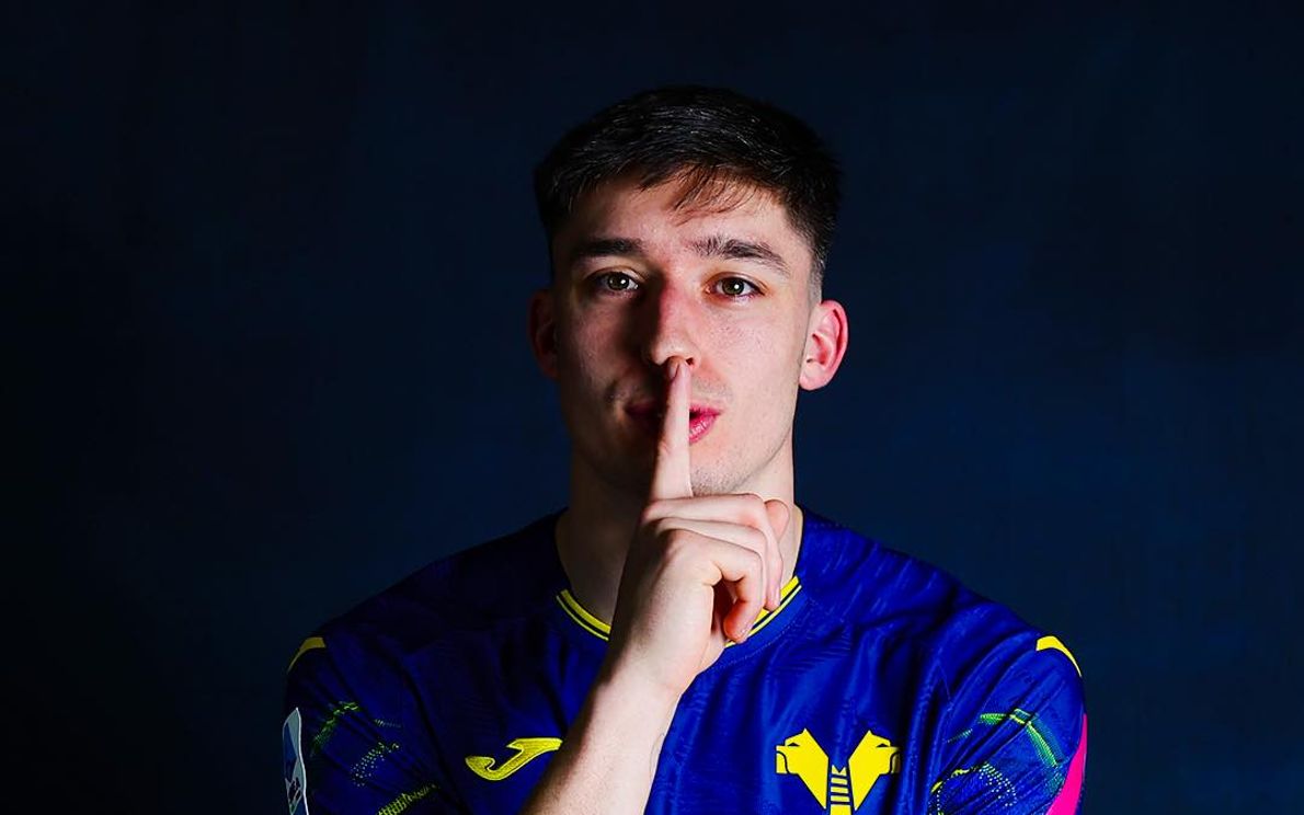 Bowie, foto facebook hellasveronafc