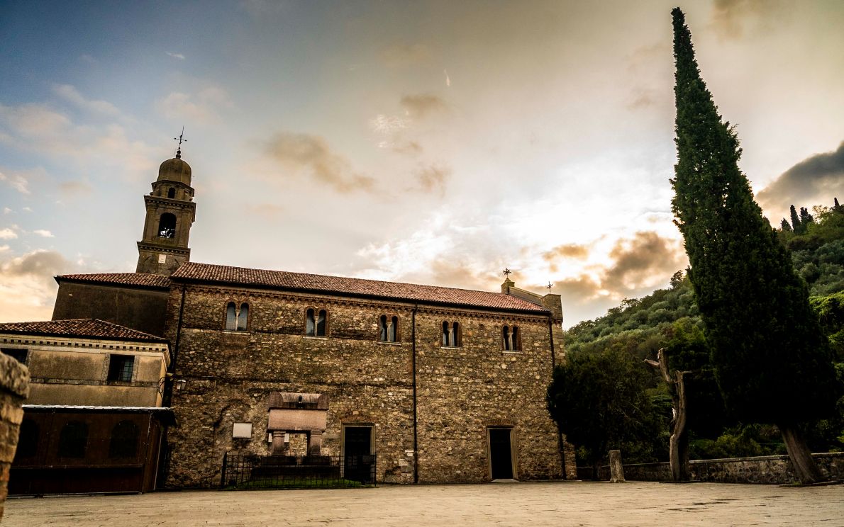 Chiesa di Santa Maria Assunta, Arquà Petrarca