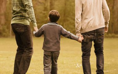 Coppie gay adozione figli
