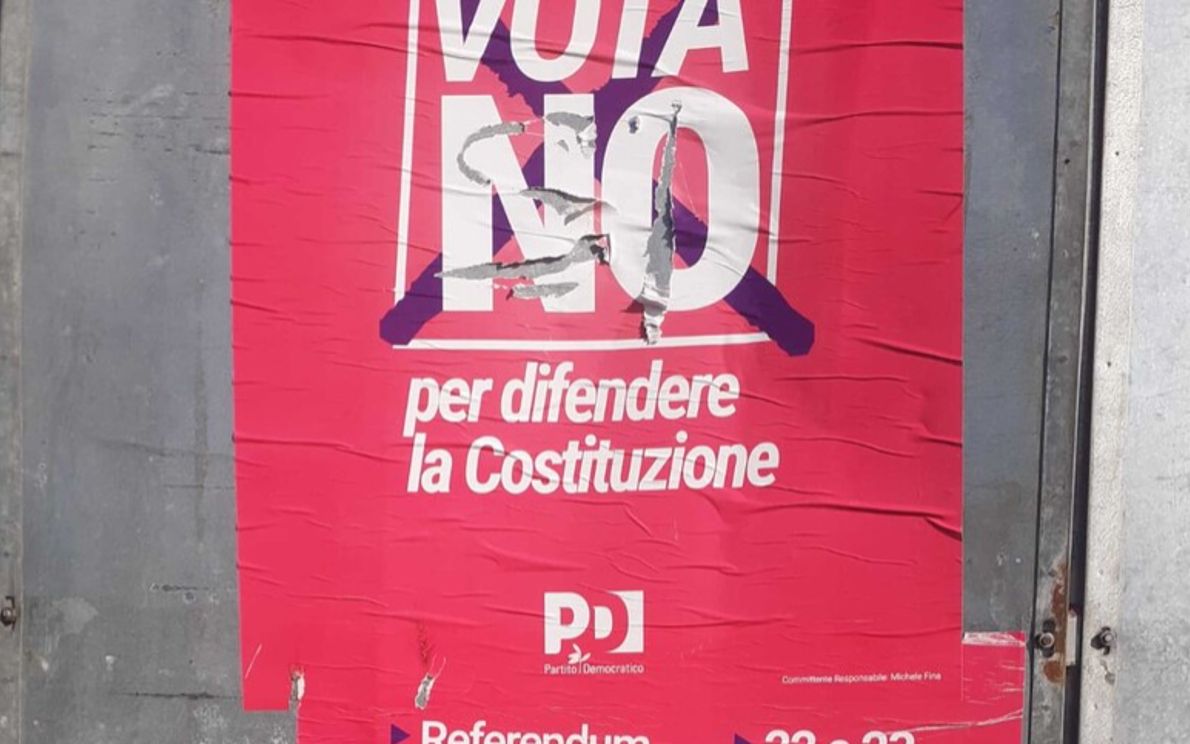 Referendum, manifesti strappati a Treviso
