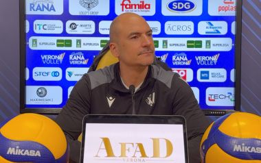 Coach Soli