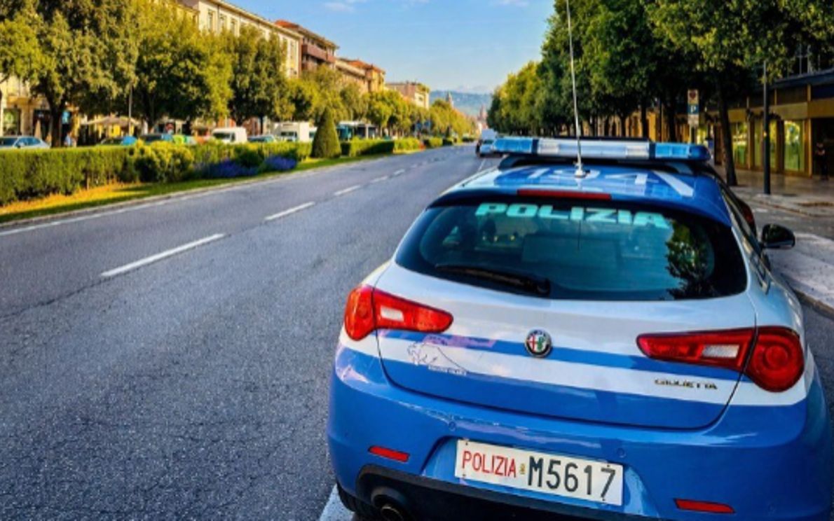 Polizia in Corso Porta Nuova