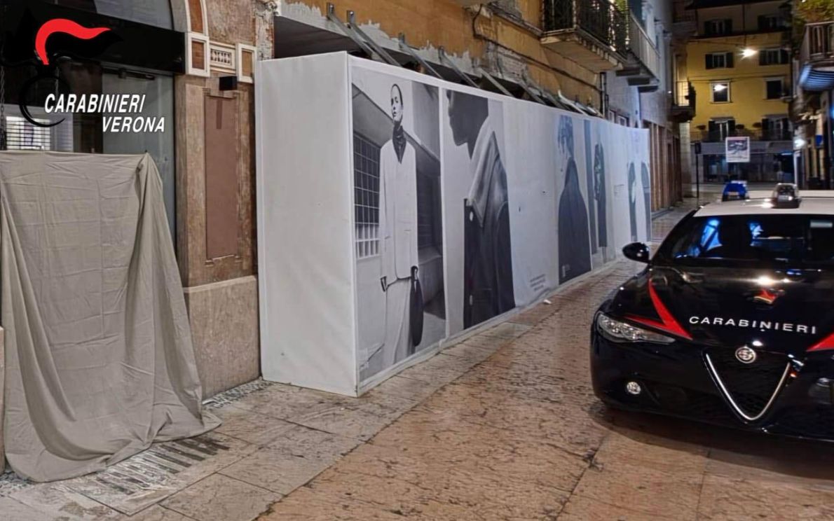 Carabinieri in via Mazzini