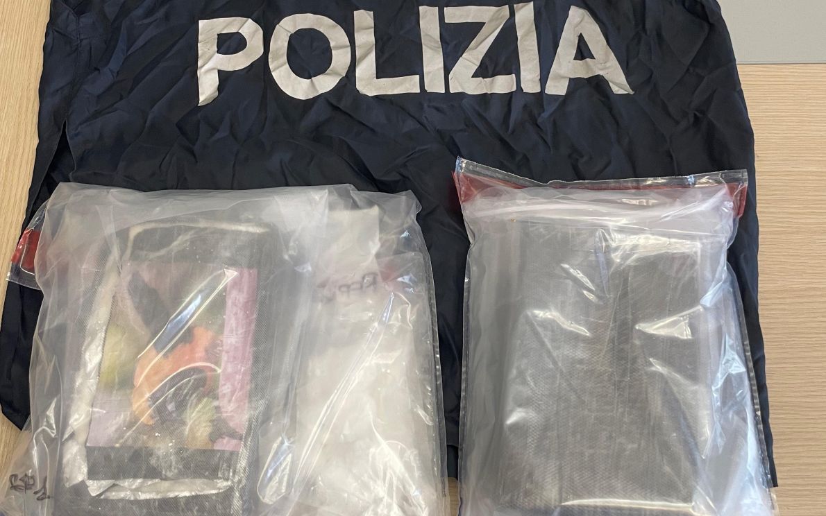 Polizia, sequestro cocaina