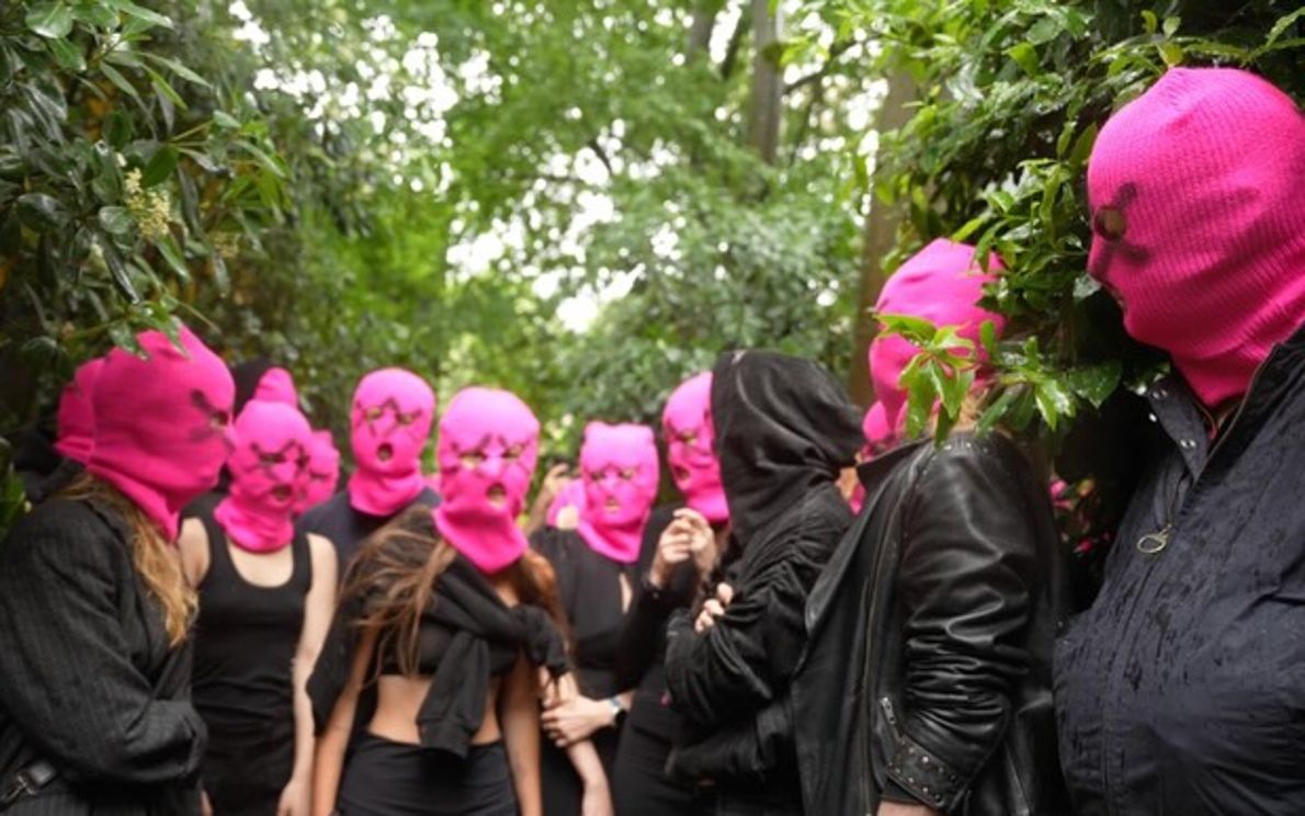 Manifestazione delle Pussy Riot alla Biennale
