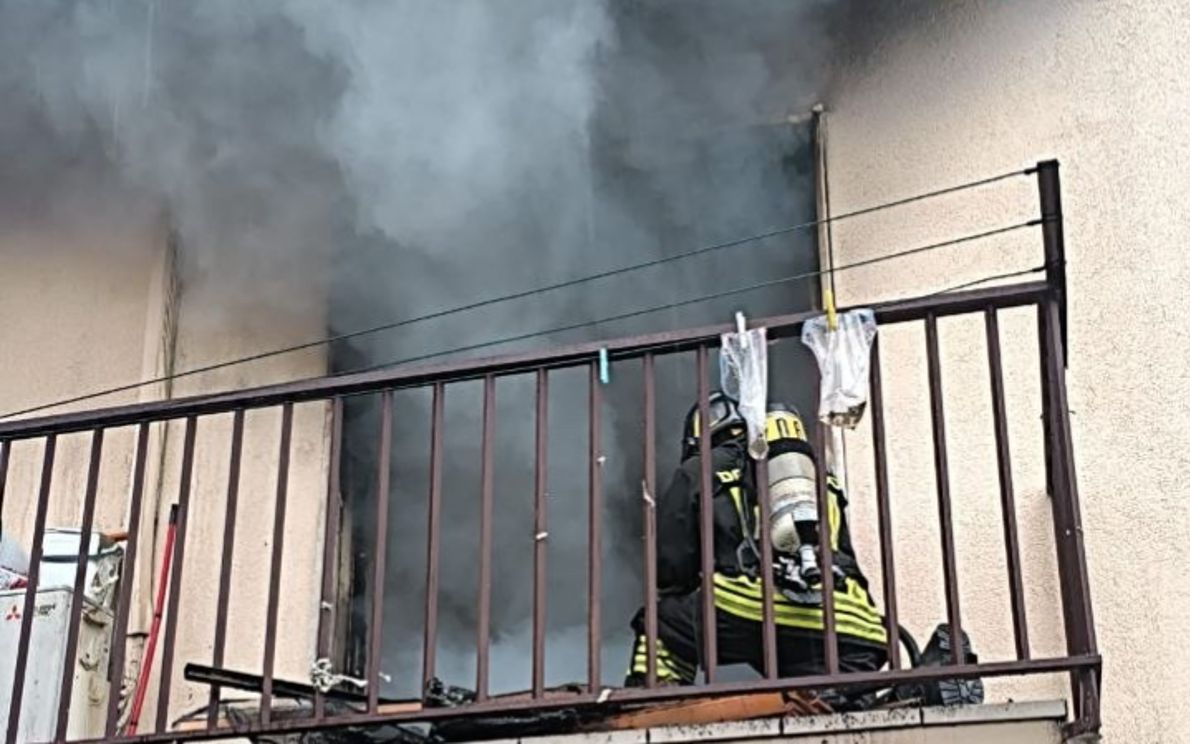 Casa in fiamme a Mirano
