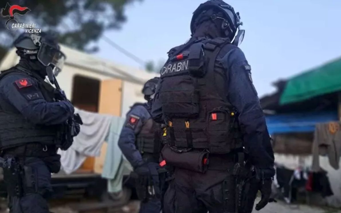 Blitz carabinieri