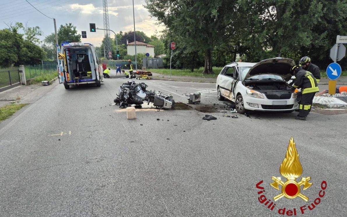 Scontro auto-moto a Carbonera