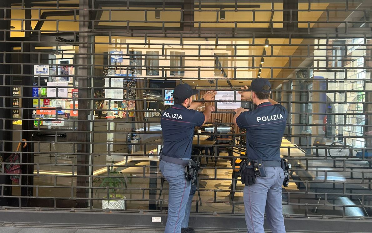 Polizia chiude un bar al Portello