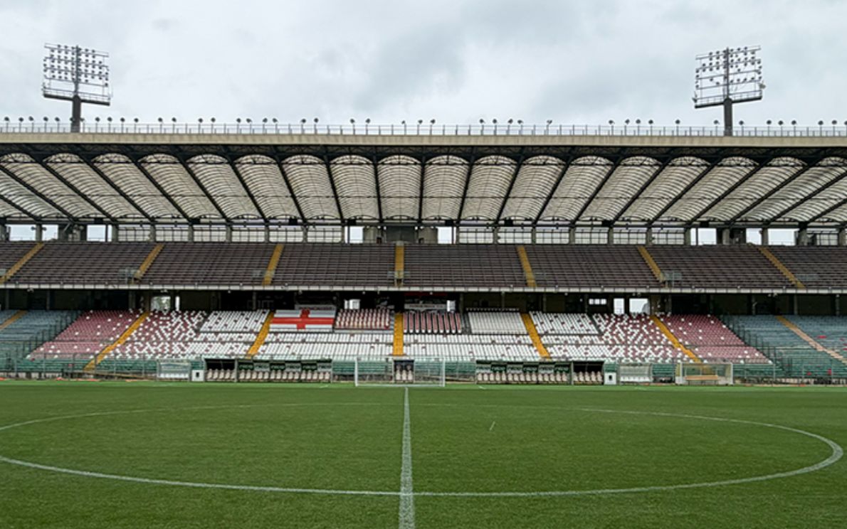 Tribuna Ovest (foto Calcio Padova)