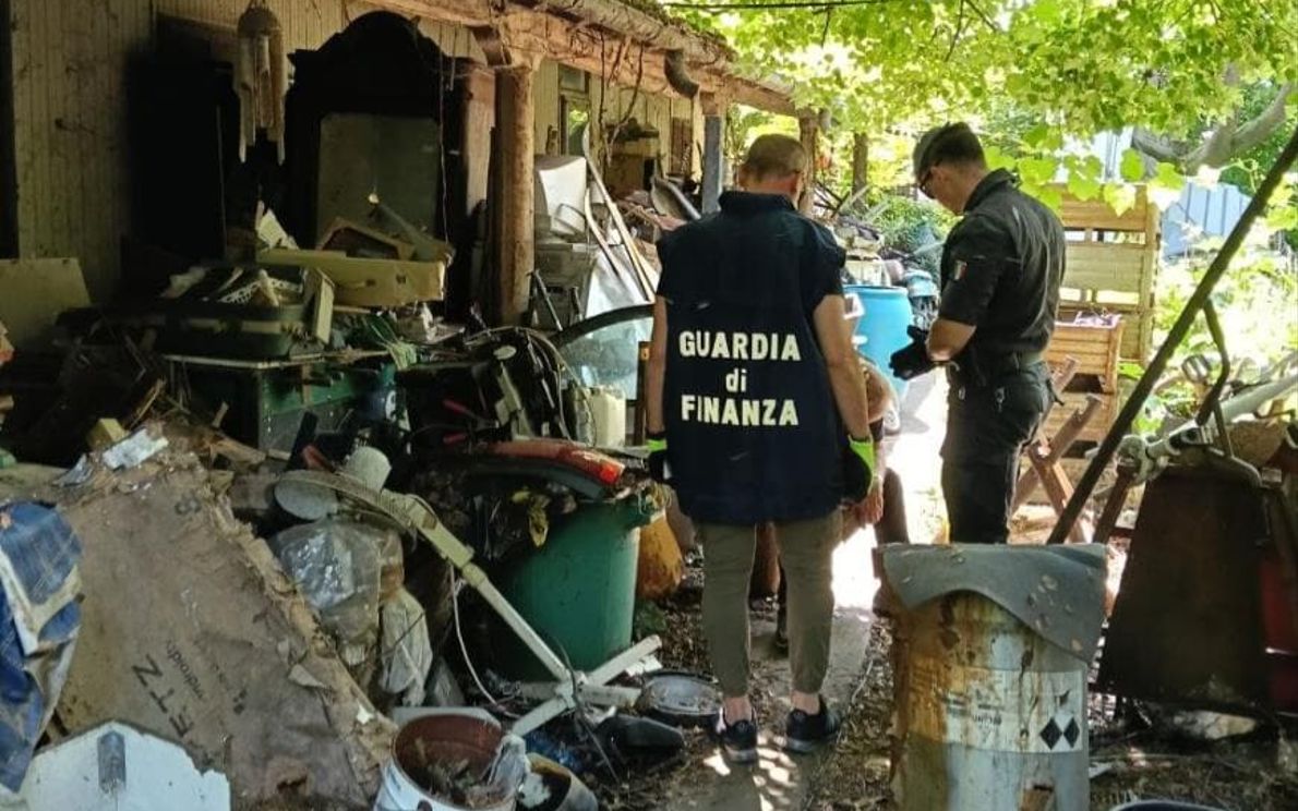 Finanza, sequestro discariche abusive
