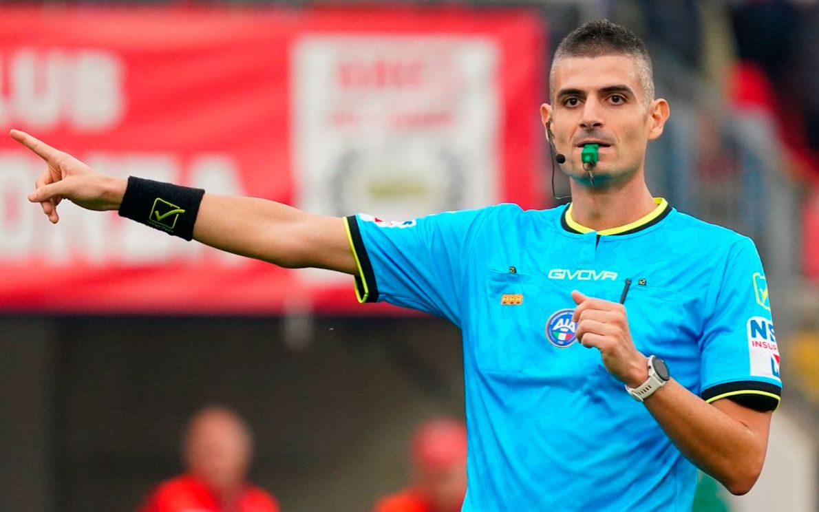 L’arbitro Mario Perri di Roma 1 (foto AIA)