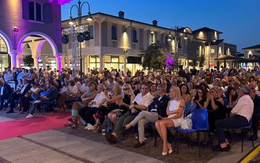 Pubblico al Mantova Village per Rigoletto nel 2025