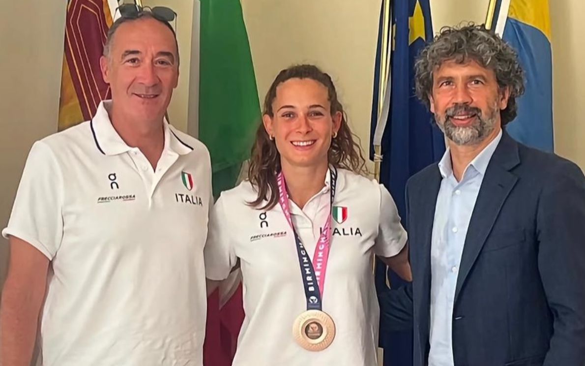 Tommasi con Anna Polinari e l’allenatore