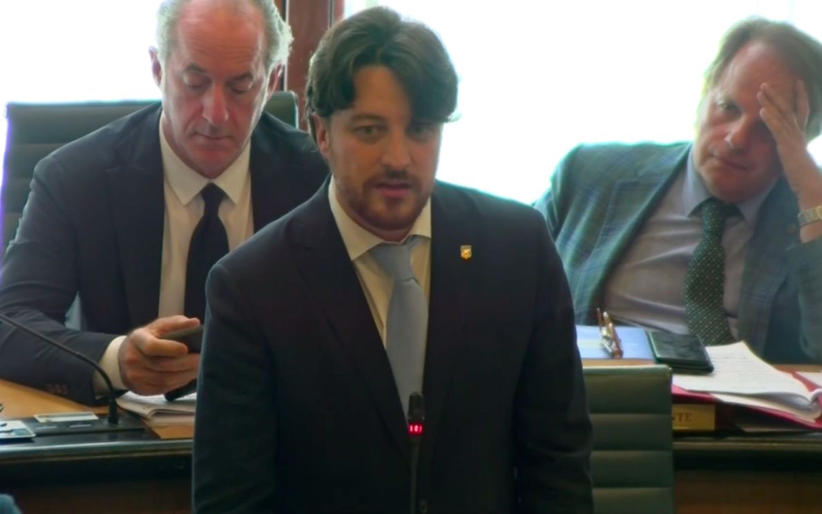 Presidente Stefani in Consiglio Regionale