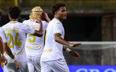Sarr in gol a Benevento (www.hellasverona.it)
