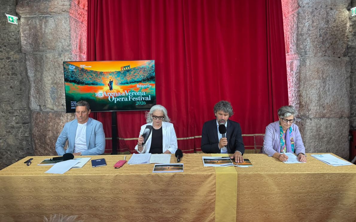 La conferenza in Arena