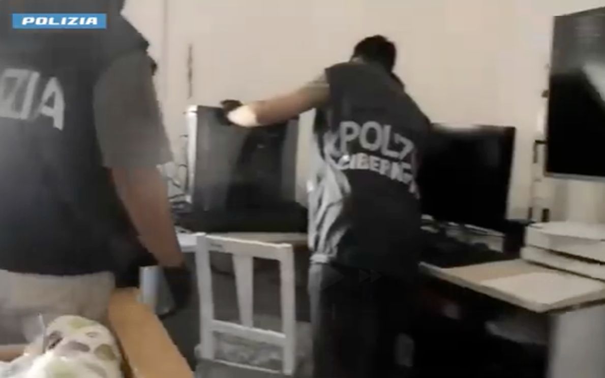 Sequestro della Polizia Postale