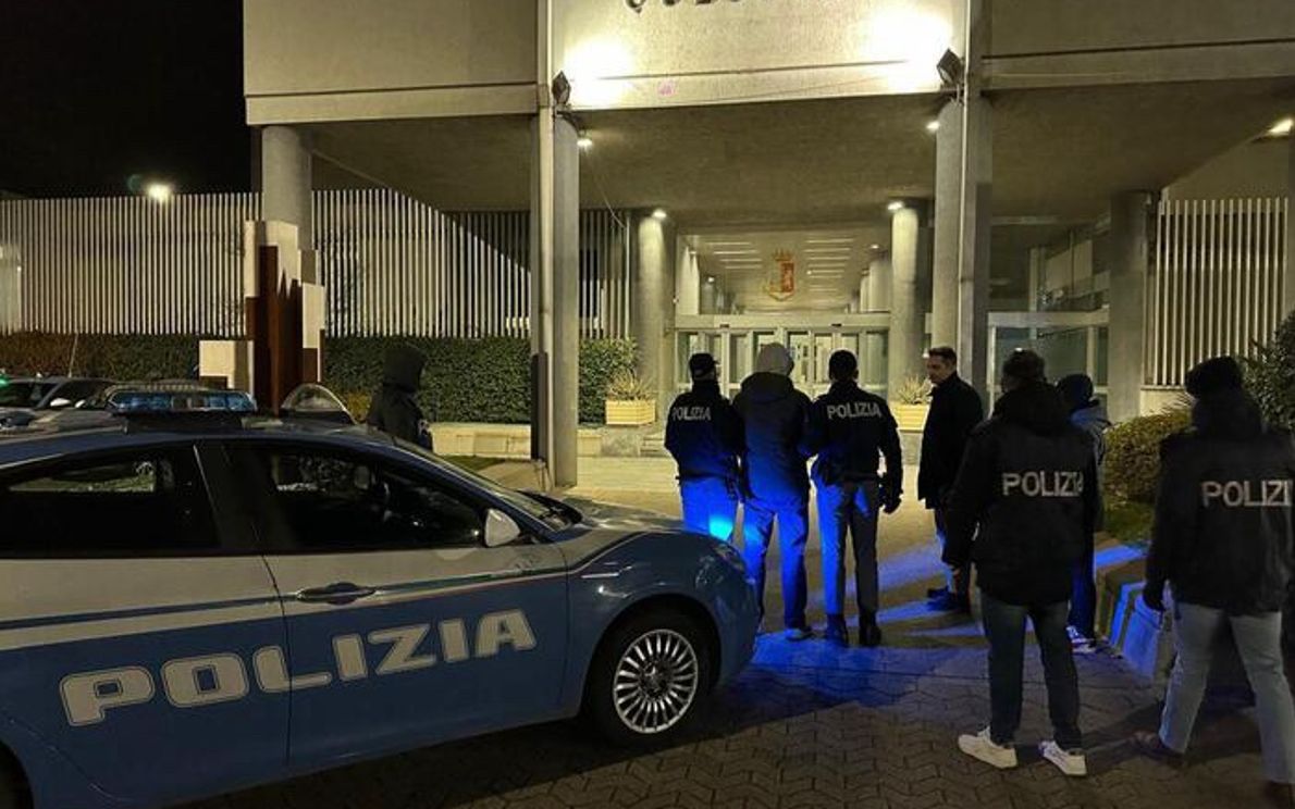 Blitz a Brescia (foto Ansa)
