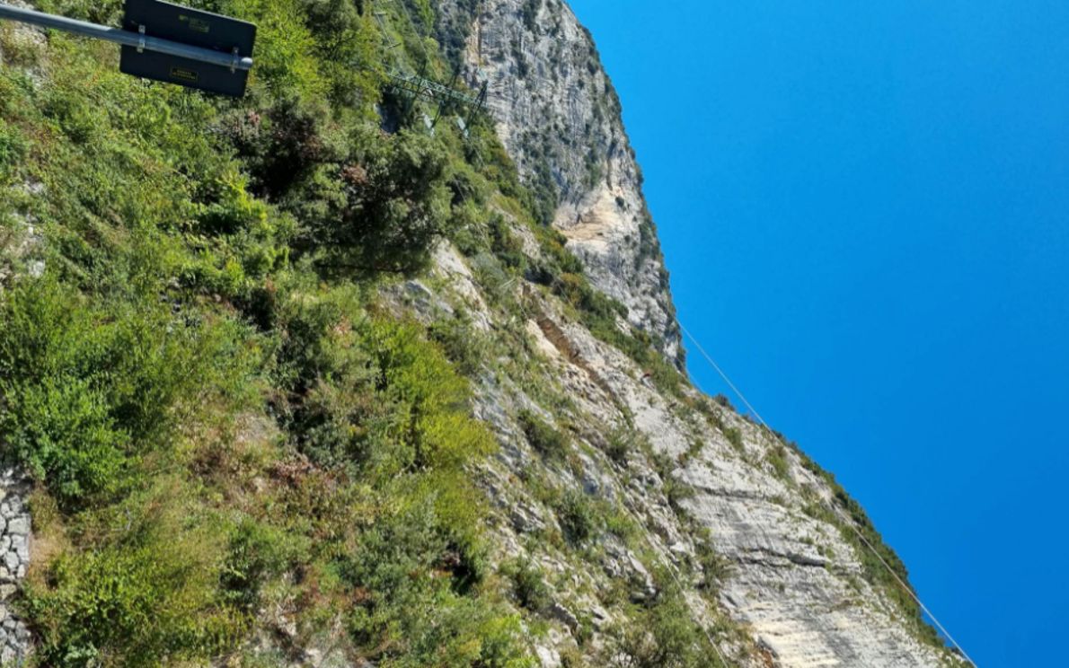 Parete di roccia a Brentino Belluno