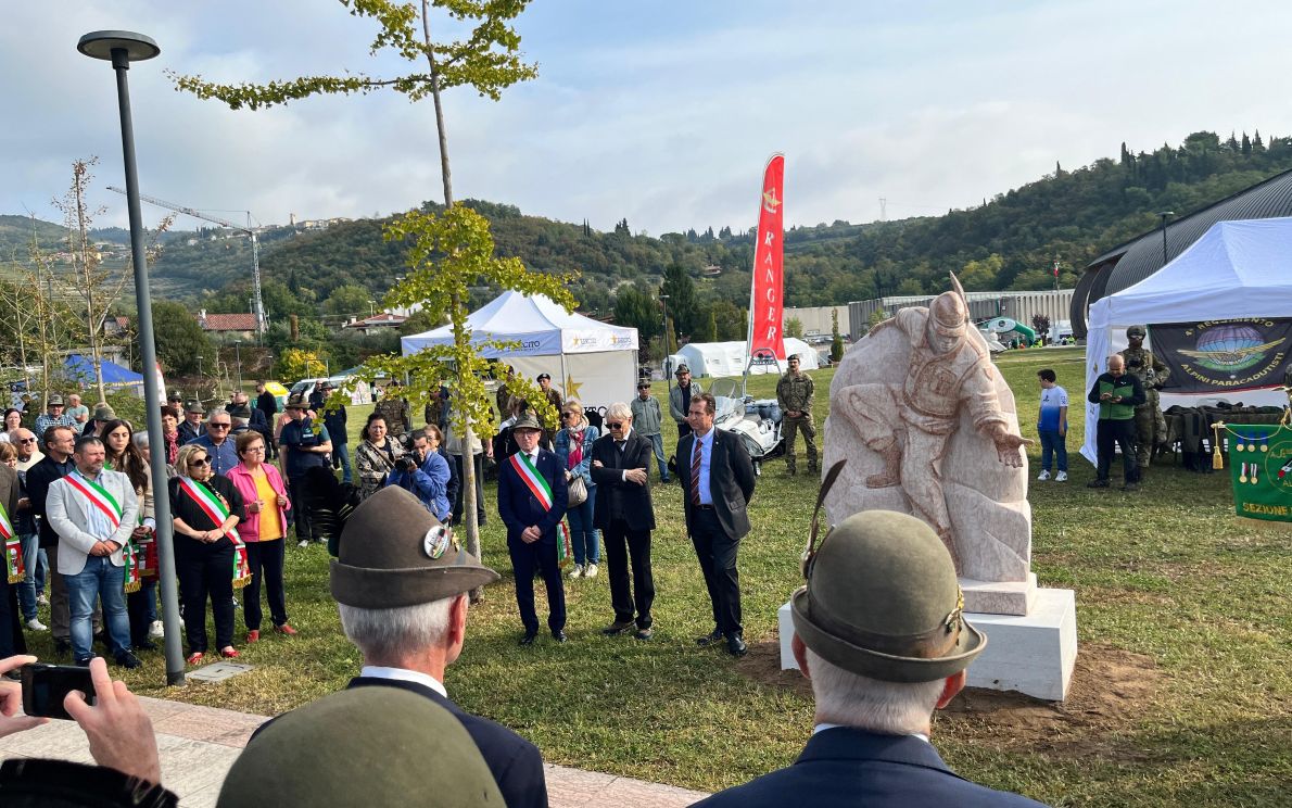 Monumento agli alpini