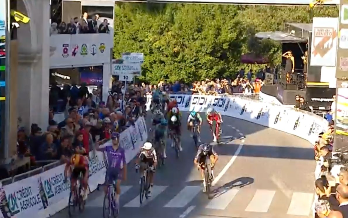 Covi vince il Giro del Veneto