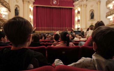 Spettacoli fondazione per bambini (foto Ansa)
