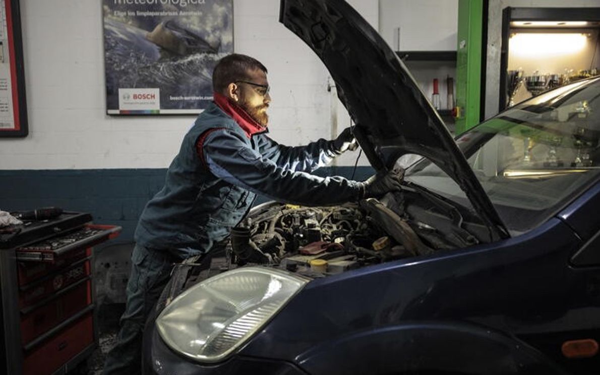 Carrozzeria (foto Ansa)