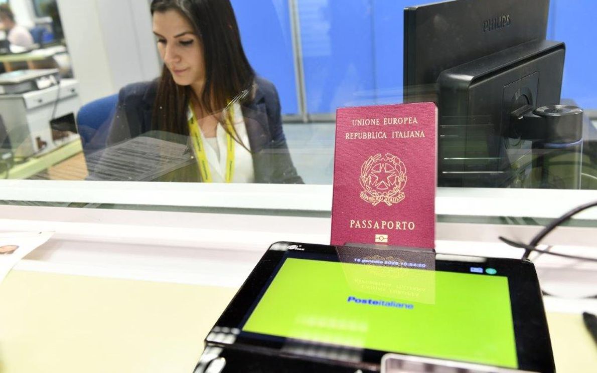 Passaporto negli uffici postali