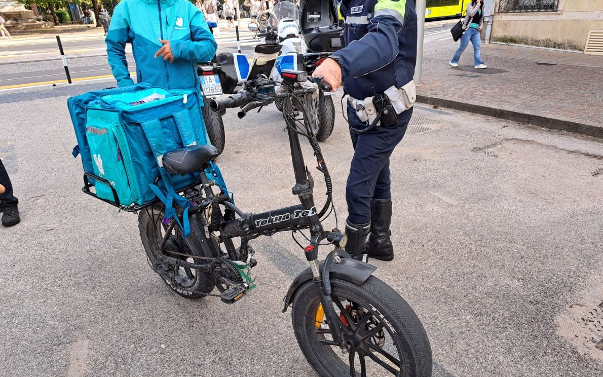 Polizia Locale, sequestro e-bike