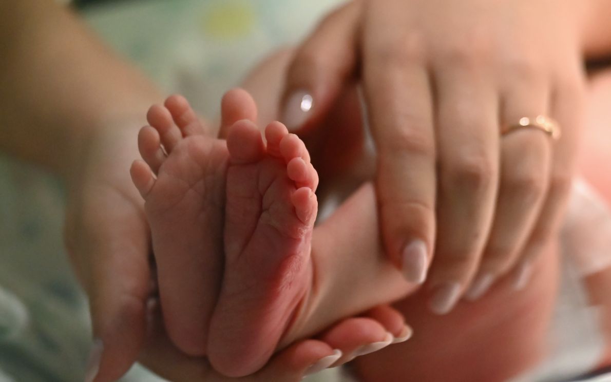 Un neonato – Imagoeconomica